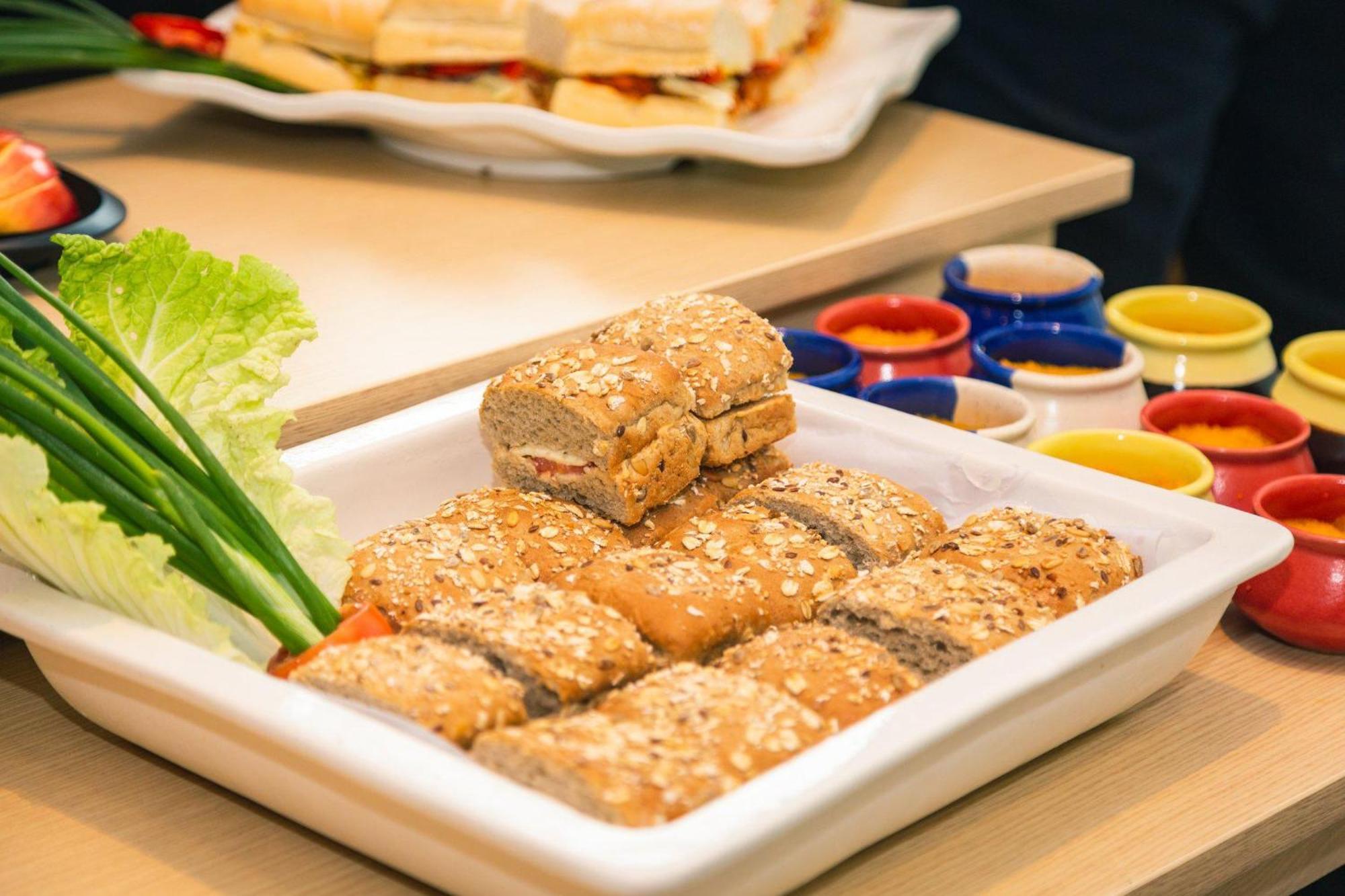 Holiday Inn Express Greater Noida Knowledge Park By Ihg Buitenkant foto